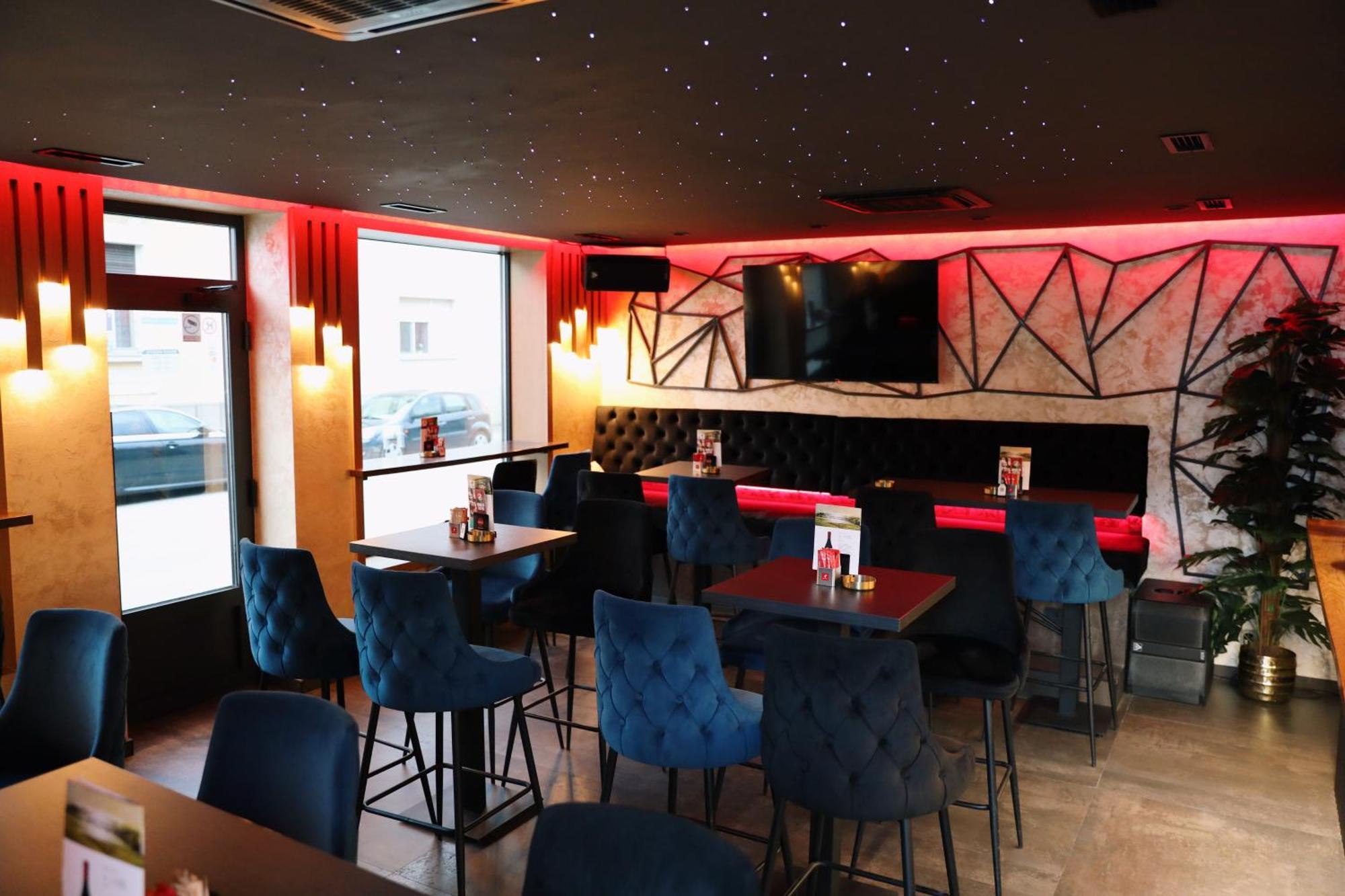 Sax-Win Hotel Pozega Exterior photo